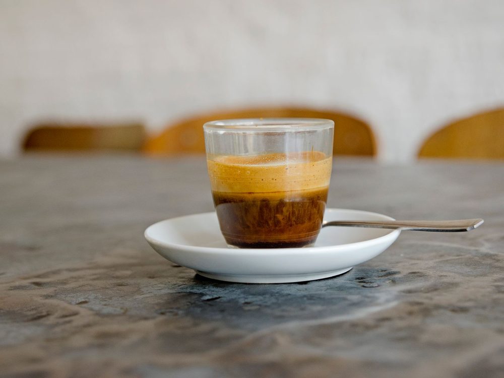 Espresso na blacie